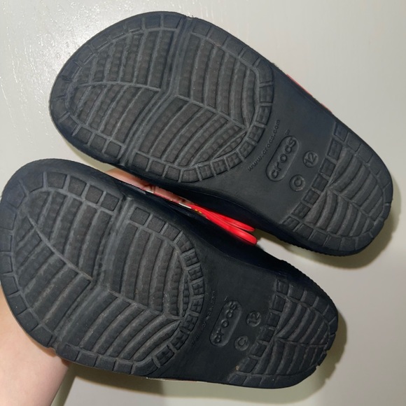 Disney Crocs - Picture 3 of 4